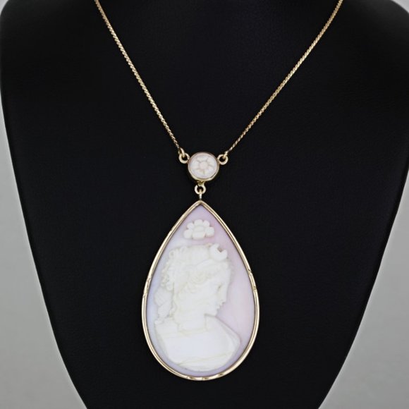 14k Yellow Gold Antique Victorian Greek Goddess Selene Cameo Necklace (c.1915) - Picture 1 of 5